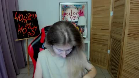 camilladreamer online show from August 4, 4:20 pm