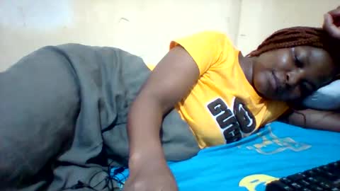 Snapshot of camillah_sweet chatting on May 10, 5:29 pm camillah_sweet online show from May 10, 5:29 pm