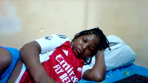 Snapshot of camillah_sweet chatting on May 17, 6:59 pm camillah_sweet online show from May 17, 6:59 pm
