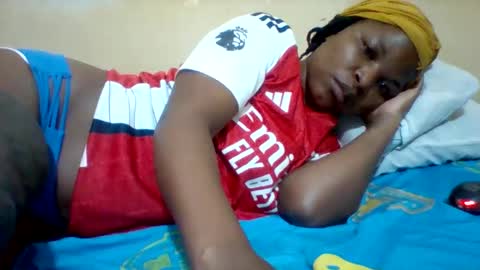 Snapshot of camillah_sweet chatting on May 18, 4:07 am camillah_sweet online show from May 18, 4:07 am