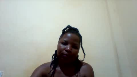 Snapshot of camillah_sweet chatting on June 5, 6:20 am camillah_sweet online show from June 5, 6:20 am