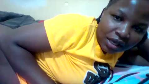 Snapshot of camillah_sweet chatting on June 9, 4:57 am camillah_sweet online show from June 9, 4:57 am
