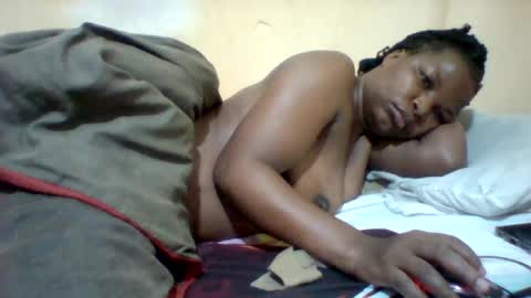 Snapshot of camillah_sweet chatting on June 14, 2:46 am camillah_sweet online show from June 14, 2:46 am