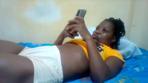 Snapshot of camillah_sweet chatting on June 17, 6:16 am camillah_sweet online show from June 17, 6:16 am