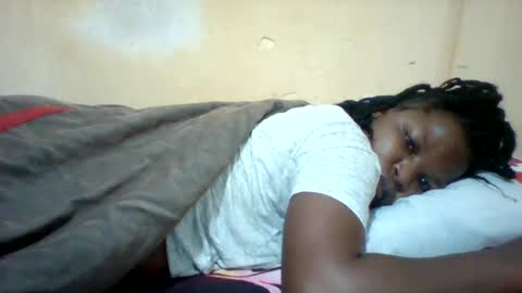 Snapshot of camillah_sweet chatting on June 22, 4:42 am camillah_sweet online show from June 22, 4:42 am