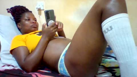 Snapshot of camillah_sweet chatting on July 17, 6:57 pm camillah_sweet online show from July 17, 6:57 pm