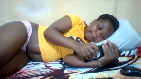 Snapshot of camillah_sweet chatting on July 26, 7:37 am camillah_sweet online show from July 26, 7:37 am
