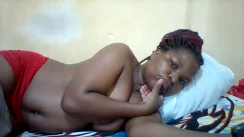 Snapshot of camillah_sweet chatting on July 28, 11:50 am camillah_sweet online show from July 28, 11:50 am