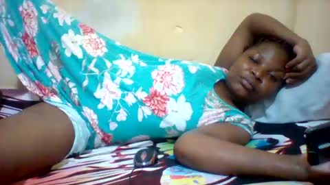 Snapshot of camillah_sweet chatting on July 28, 7:39 pm camillah_sweet online show from July 28, 7:39 pm