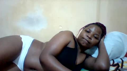 Snapshot of camillah_sweet chatting on August 5, 4:54 pm camillah_sweet online show from August 5, 4:54 pm