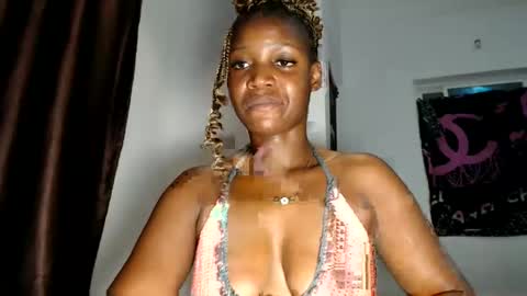 Snapshot of camillasoofine chatting on May 30, 7:00 pm camillasoofine online show from May 30, 7:00 pm