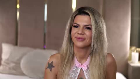 Camy online show from November 25, 9:15 pm