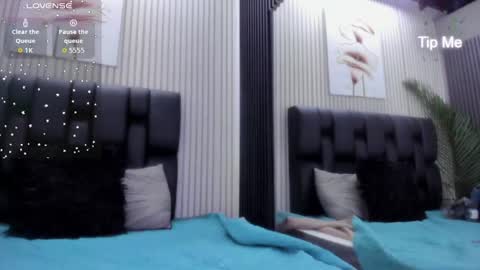 Snapshot of camille_cedrik chatting on November 14, 9:46 pm Camille online show from November 14, 9:46 pm