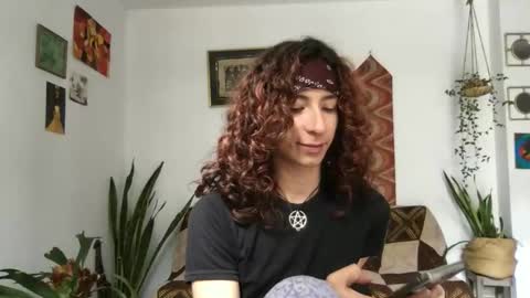 Snapshot of camille_delrey chatting on May 28, 5:43 pm Camille online show from May 28, 5:43 pm