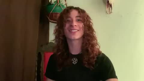 Snapshot of camille_delrey chatting on June 22, 11:35 pm Camille online show from June 22, 11:35 pm
