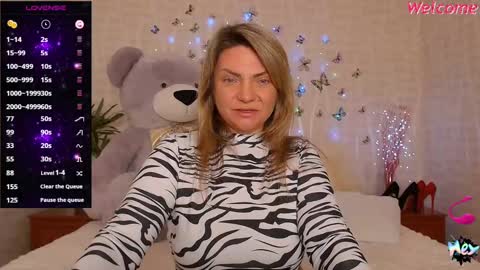 Camille Game online show from December 7, 4:42 am