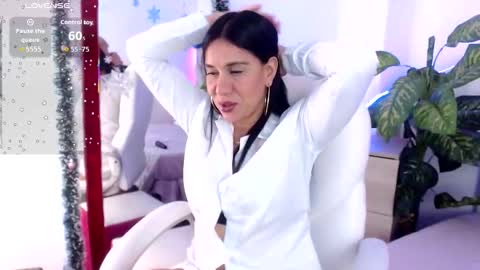 Snapshot of camille_halls chatting on November 26, 10:16 am Camille online show from November 26, 10:16 am