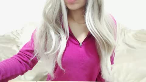 Snapshot of camillebunny chatting on November 26, 3:18 am CamilleBunny online show from November 26, 3:18 am