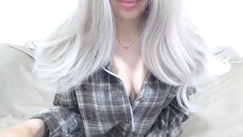 CamilleBunny online show from April 29, 2:48 am