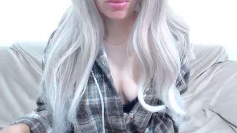CamilleBunny online show from May 10, 3:33 am