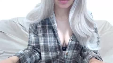 CamilleBunny online show from May 17, 3:15 am