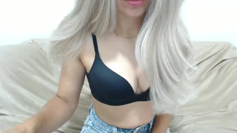 CamilleBunny online show from June 14, 2:24 am