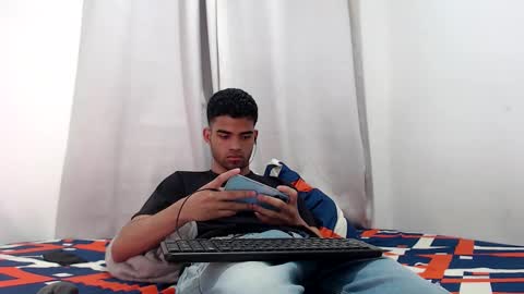 Snapshot of camillo_beischel_ chatting on September 15, 6:08 pm camillo_beischel_ online show from September 15, 6:08 pm
