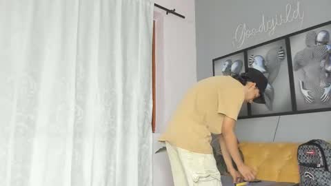 Camillo Virgil online show from December 16, 11:15 am