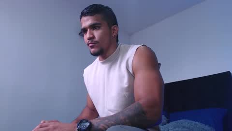 camilo_contre21 online show from February 19, 6:48 pm