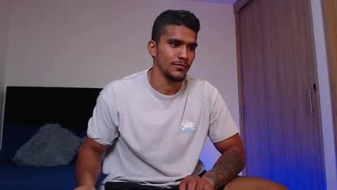 camilo_contre21 online show from February 20, 5:46 pm