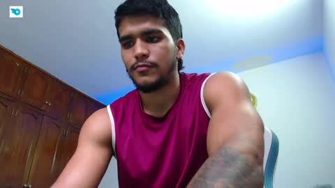 Snapshot of camilo_contre21 chatting on June 3, 10:04 pm camilo_contre21 online show from June 3, 10:04 pm