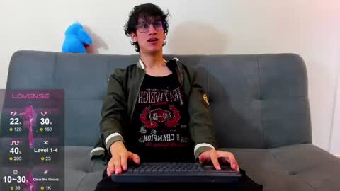 Snapshot of camilo_stark chatting on July 14, 3:11 am Camilo online show from July 14, 3:11 am