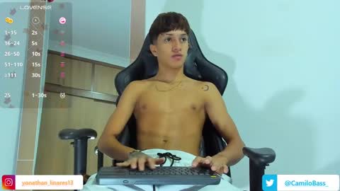 Snapshot of camilobass_ chatting on January 9, 2:33 am Camilo Bass online show from January 9, 2:33 am