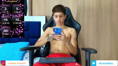 Snapshot of camilobass_ chatting on November 11, 12:10 am Camilo Bass online show from November 11, 12:10 am