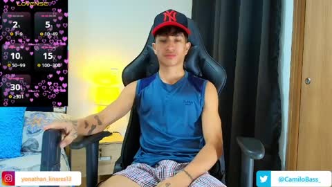 Snapshot of camilobass_ chatting on March 27, 8:30 pm Camilo Bass online show from March 27, 8:30 pm