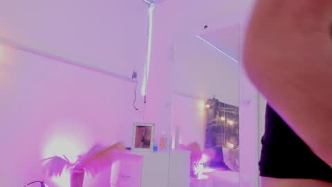 CamiloDoumit online show from February 8, 7:37 am