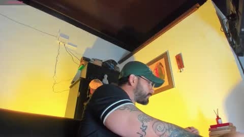 Snapshot of camilomayer chatting on November 15, 12:02 pm Camilo online show from November 15, 12:02 pm