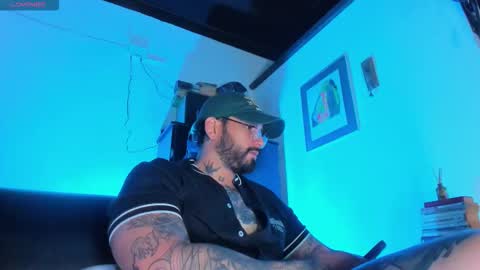 Snapshot of camilomayer chatting on November 24, 2:28 pm Camilo online show from November 24, 2:28 pm