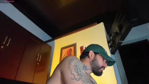 Snapshot of camilomayer chatting on January 11, 1:49 pm Camilo online show from January 11, 1:49 pm