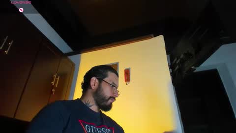 Snapshot of camilomayer chatting on January 13, 2:00 pm Camilo online show from January 13, 2:00 pm