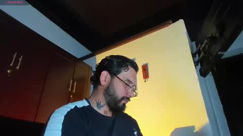 Snapshot of camilomayer chatting on February 26, 2:27 pm Camilo online show from February 26, 2:27 pm