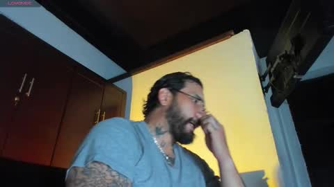 Snapshot of camilomayer chatting on February 27, 2:50 pm Camilo online show from February 27, 2:50 pm