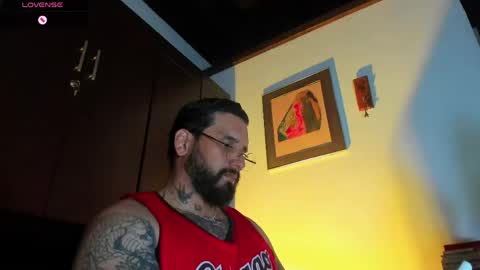 Snapshot of camilomayer chatting on April 13, 2:22 pm Camilo online show from April 13, 2:22 pm