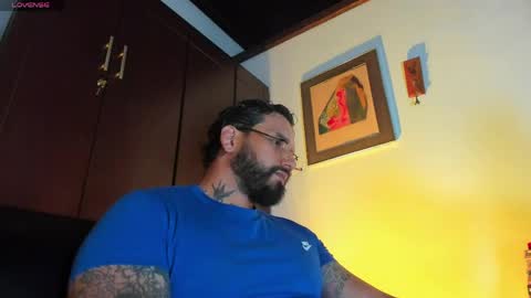 Snapshot of camilomayer chatting on May 5, 2:36 pm Camilo online show from May 5, 2:36 pm