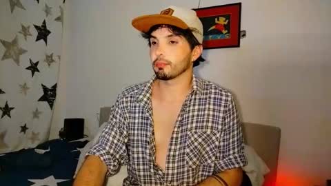 Snapshot of camilosaennz chatting on December 16, 3:55 am camilo online show from December 16, 3:55 am