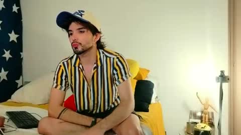 Snapshot of camilosaennz chatting on June 30, 12:00 am camilo online show from June 30, 12:00 am