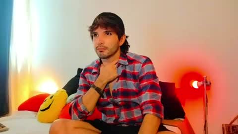 Snapshot of camilosaennz chatting on July 3, 4:46 pm camilo online show from July 3, 4:46 pm