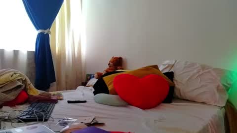 Snapshot of camilosaennz chatting on July 4, 6:58 pm camilo online show from July 4, 6:58 pm