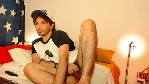 Snapshot of camilosaennz chatting on July 7, 7:23 am camilo online show from July 7, 7:23 am