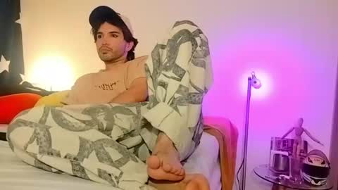 Snapshot of camilosaennz chatting on July 14, 2:16 am camilo online show from July 14, 2:16 am